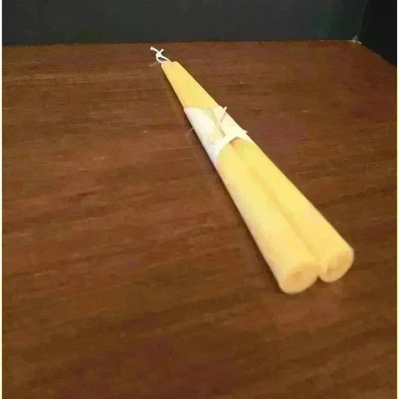 Handmade  Beeswax Candles - Taper: Smooth - Picture 4 of 4